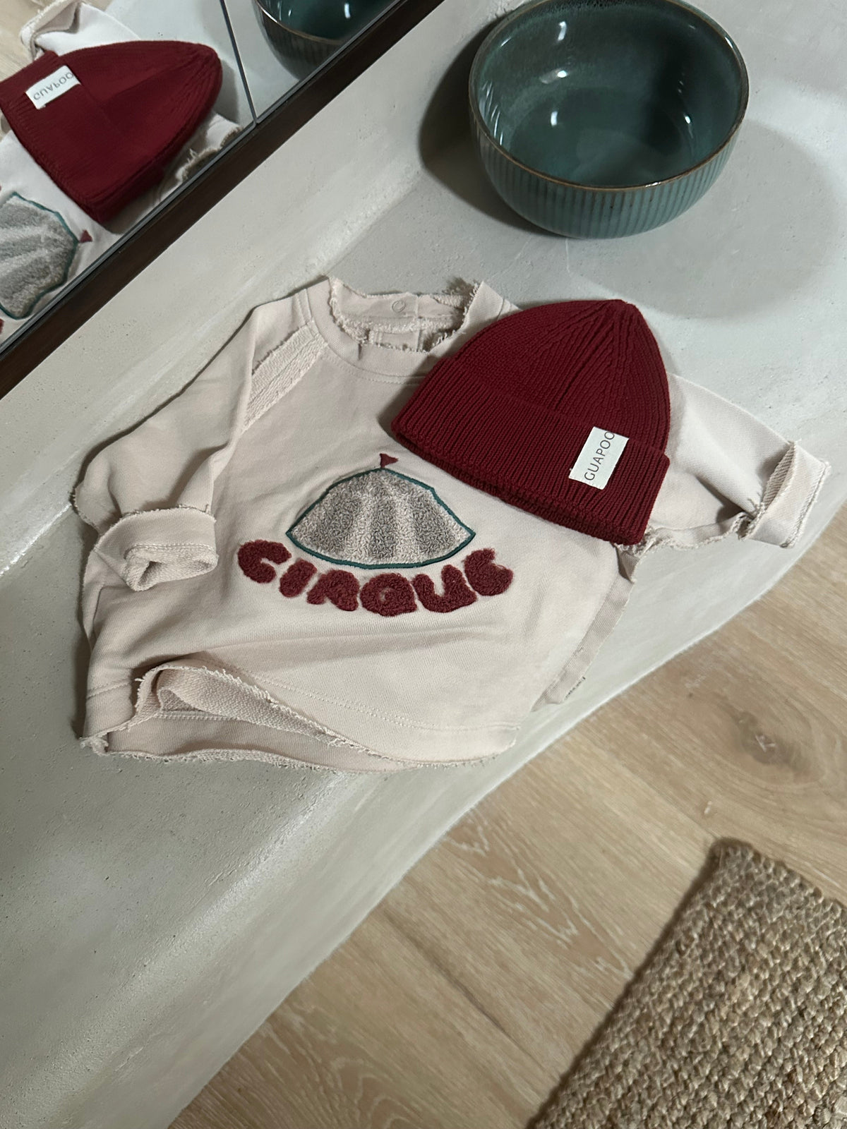 CIRQUE SWEATER
