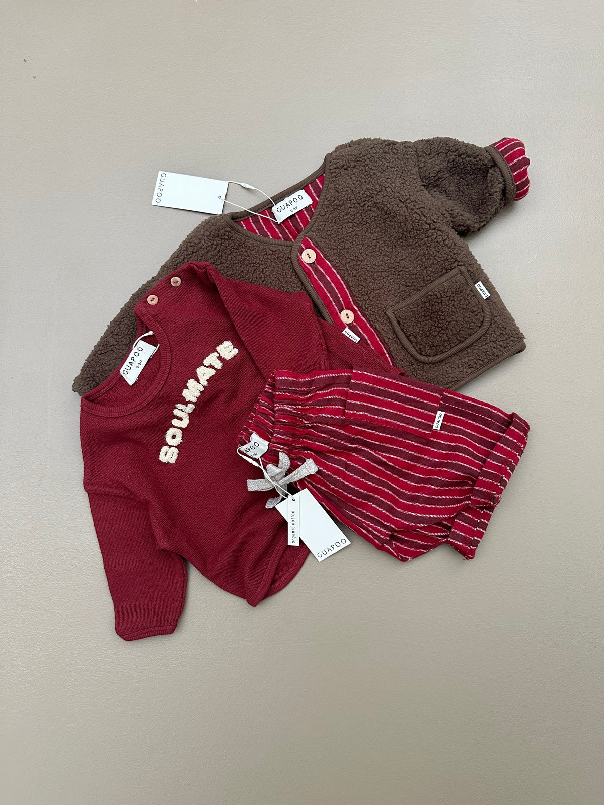 SOULMATE SWEATER RED